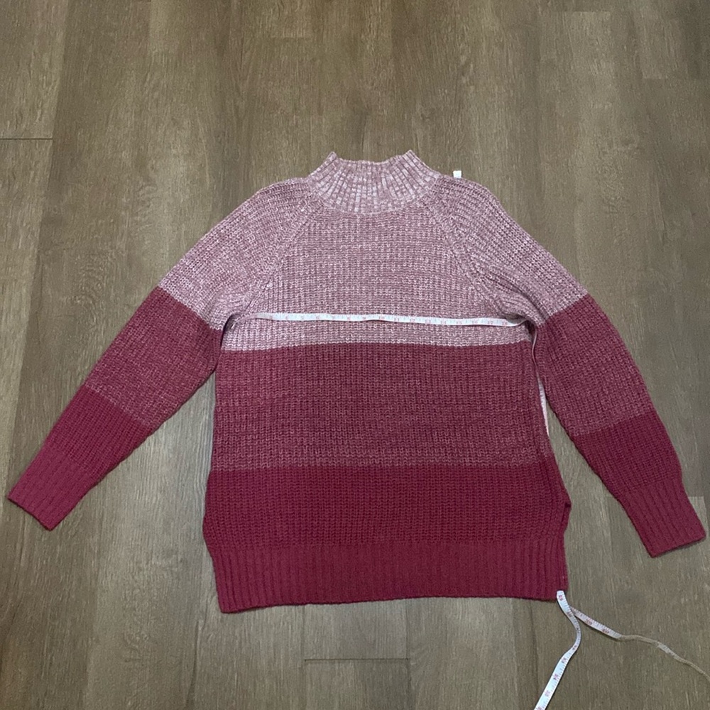 Hastings & co medium pink hot pink women’s turtle neck